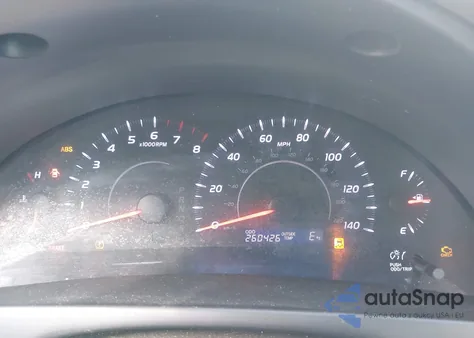 2010 Toyota Camry Le z USA, uszkodzony, nr VIN 4T1BF3EK5AU101415